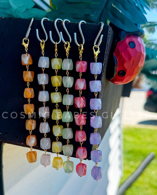 UV Color Changing Dangles